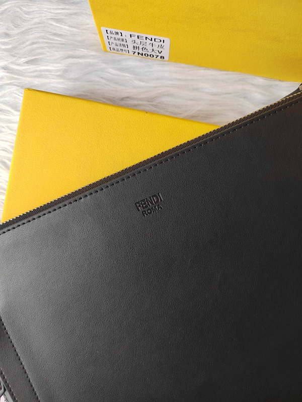 超激安ブランド財布偽物側面デザイン